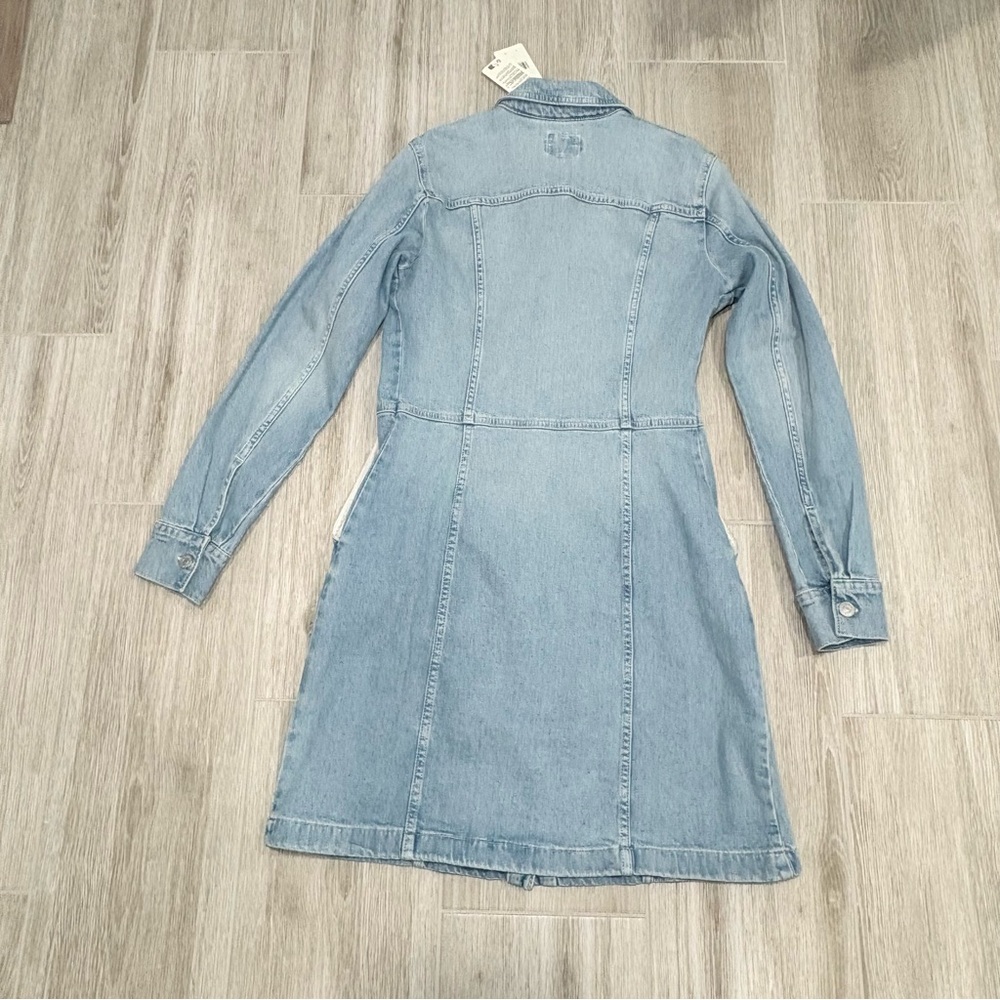 Women’s Levi denim button down dress small - Picture 4 of 4